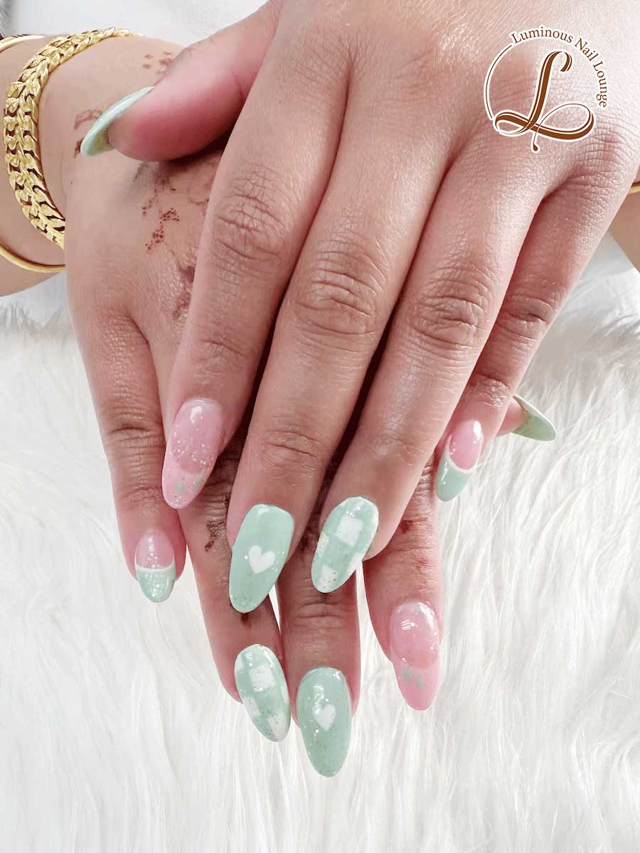 Luminous Nail Lounge