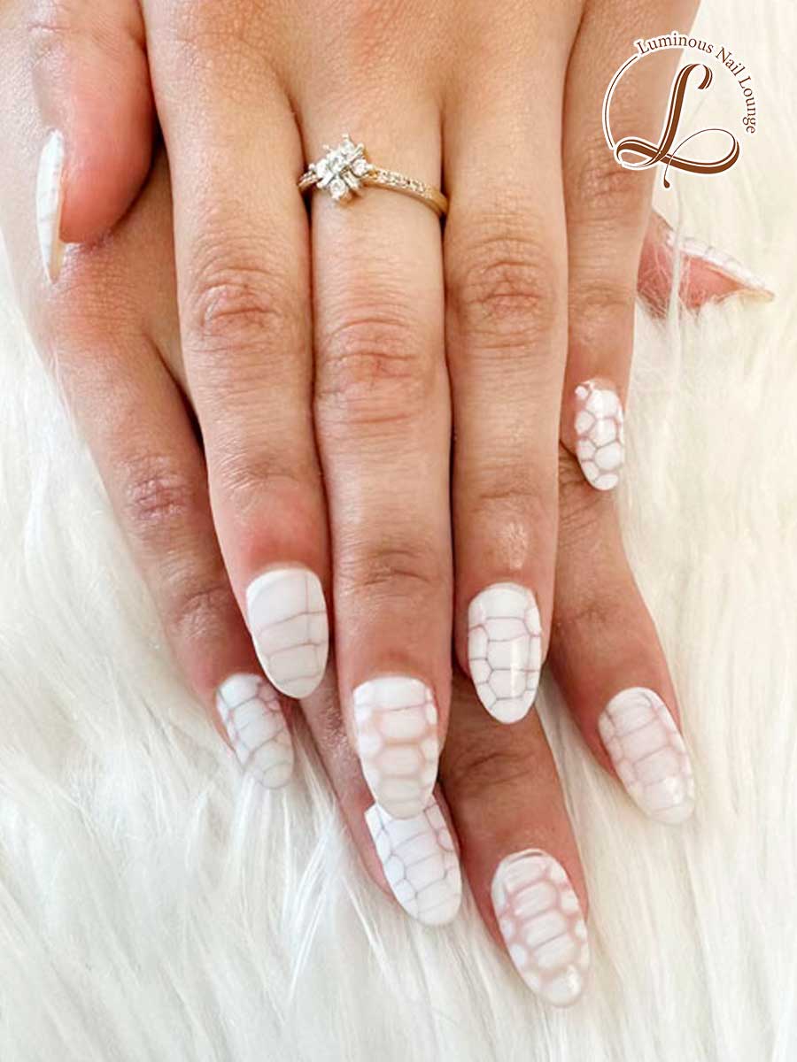 Luminous Nail Lounge